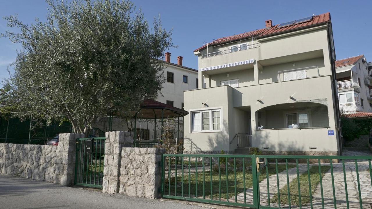 Apartments Bestak Krk Town Kültér fotó