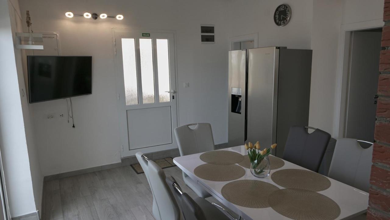 Apartments Bestak Krk Town Kültér fotó