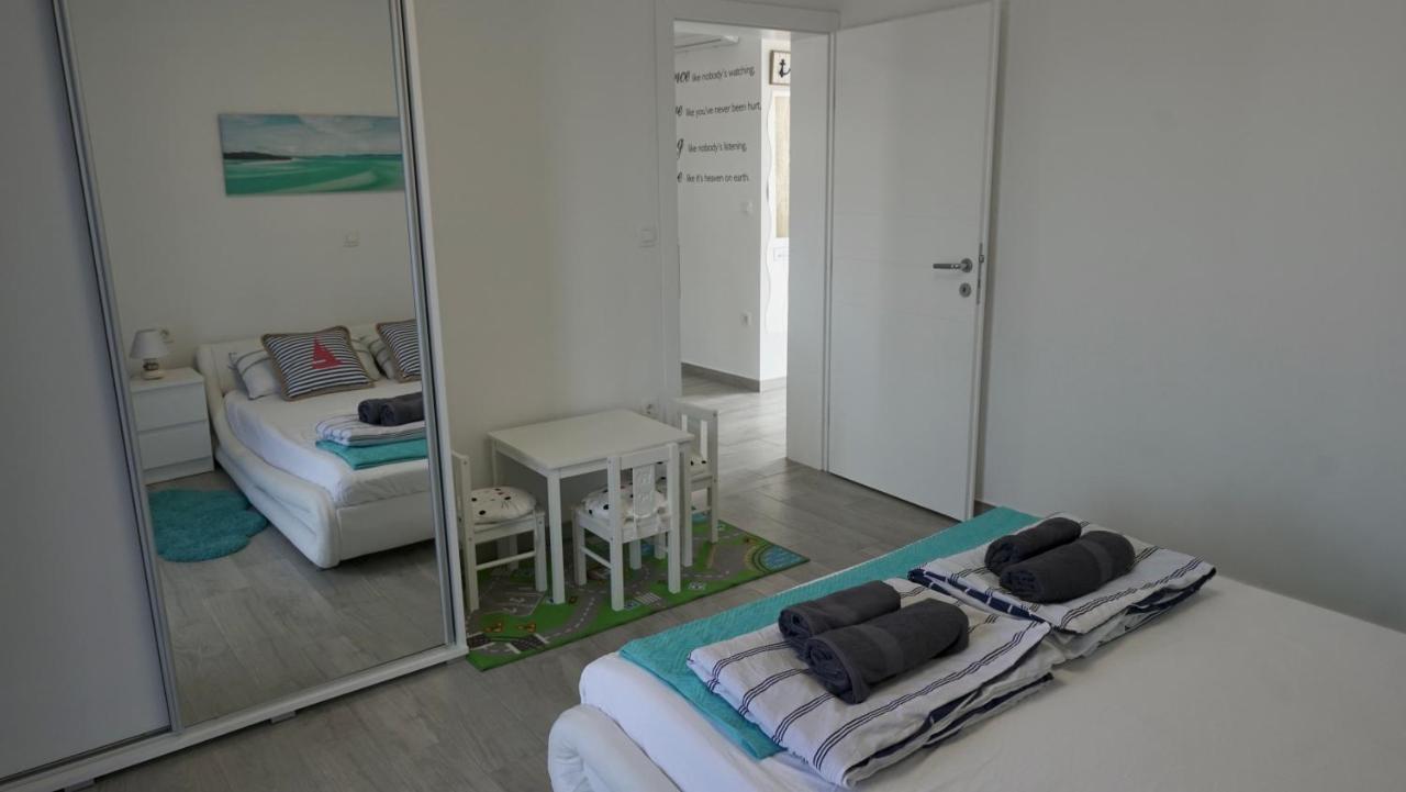 Apartments Bestak Krk Town Kültér fotó